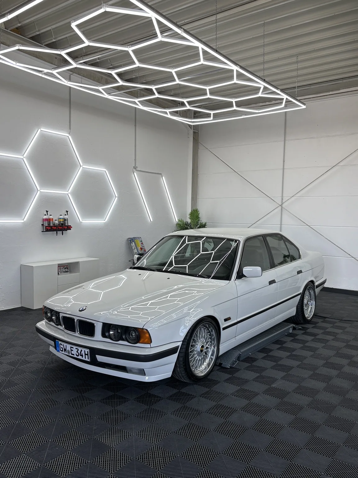 BMW E34